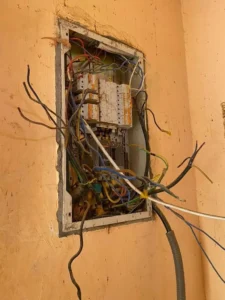 كشف اعطال الكابلات بالرياض