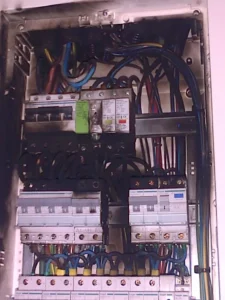 كشف اعطال الكابلات بالرياض